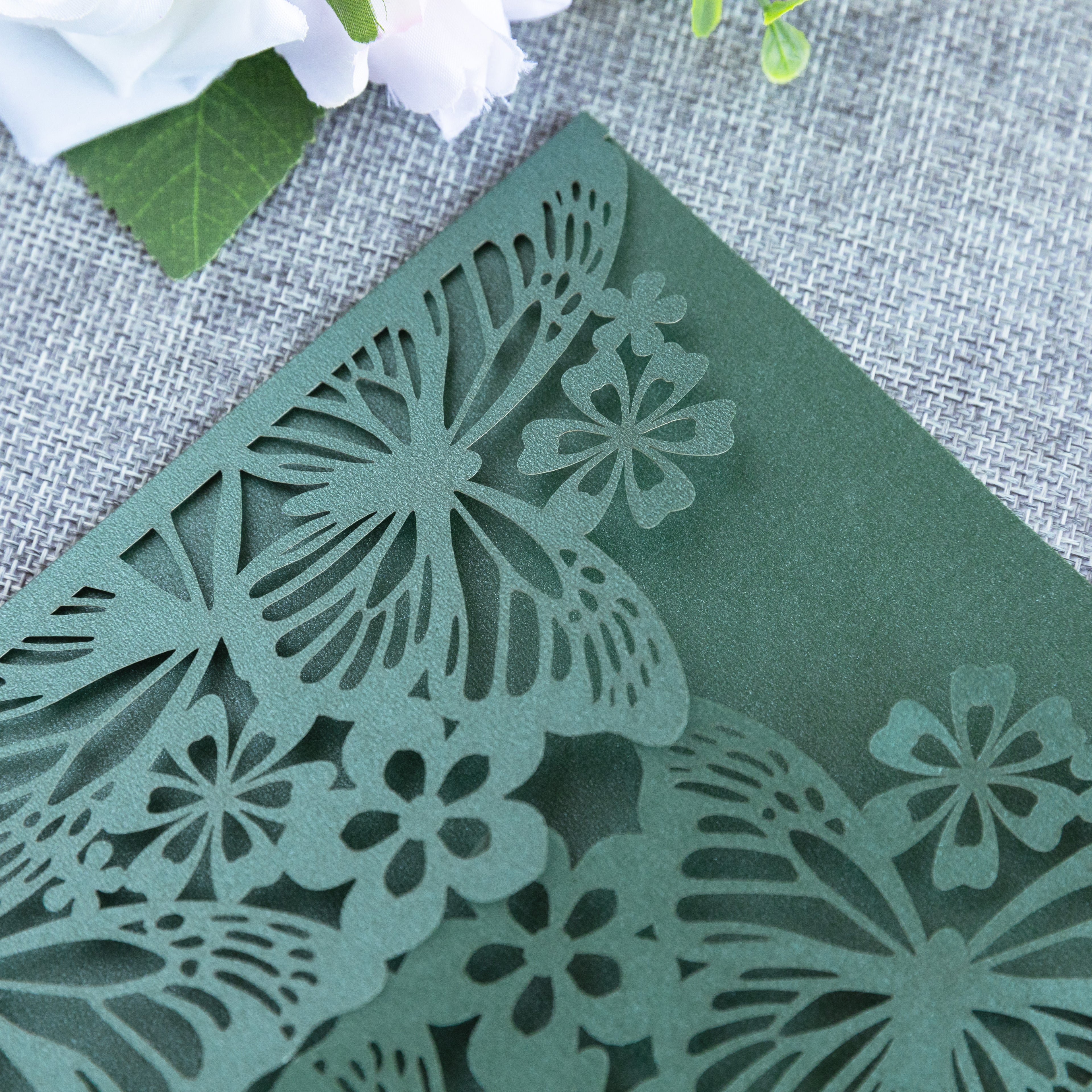 PONATIA Emerald Green Butterfly Quinceanera Invitation, Laser Cut Wedding Invitation Cards with Envelopes