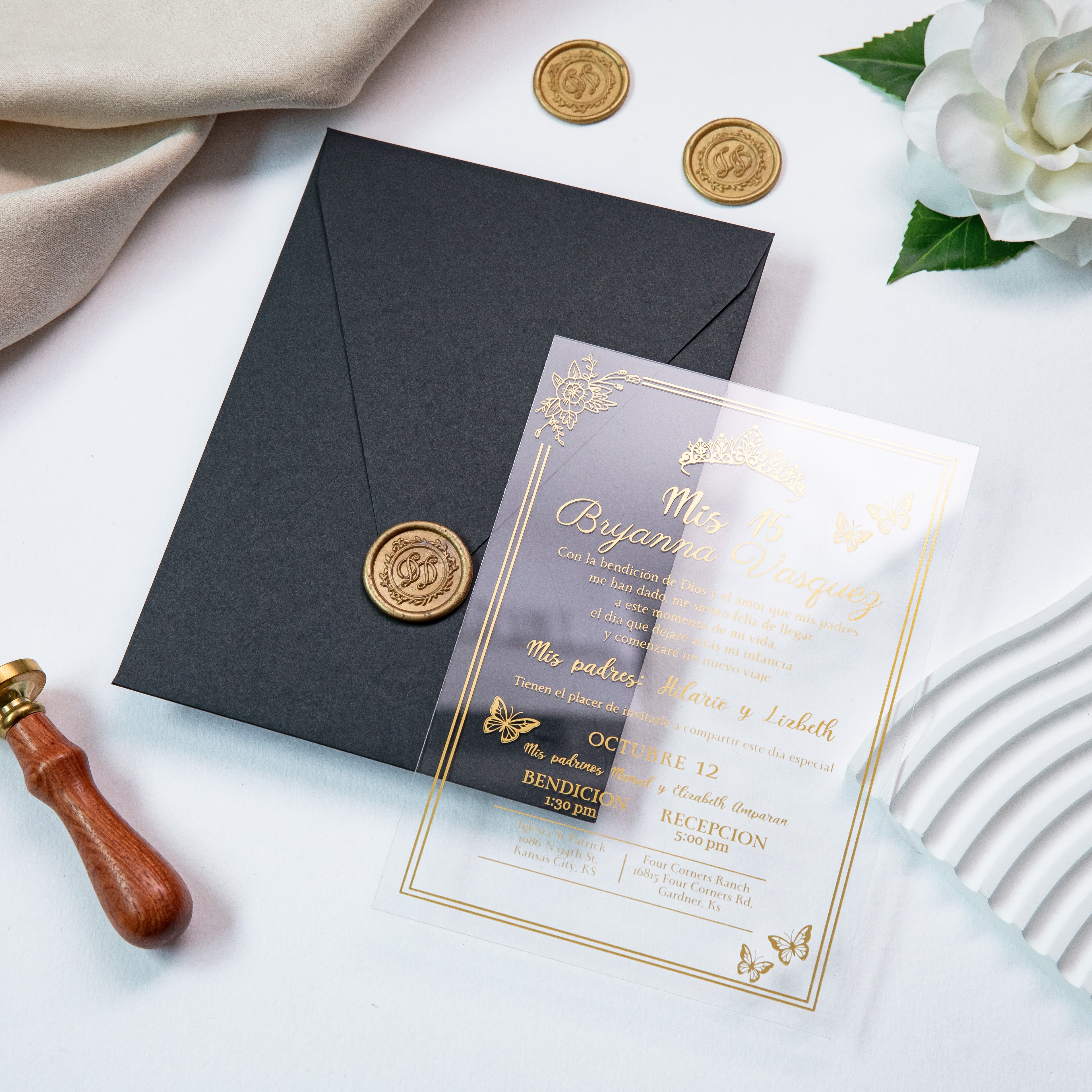 PONATIA 1mm/0.04'' Foil Print in Gold Clear Acrylic  Quinceanera Invitation Cards  and Black Envelopes