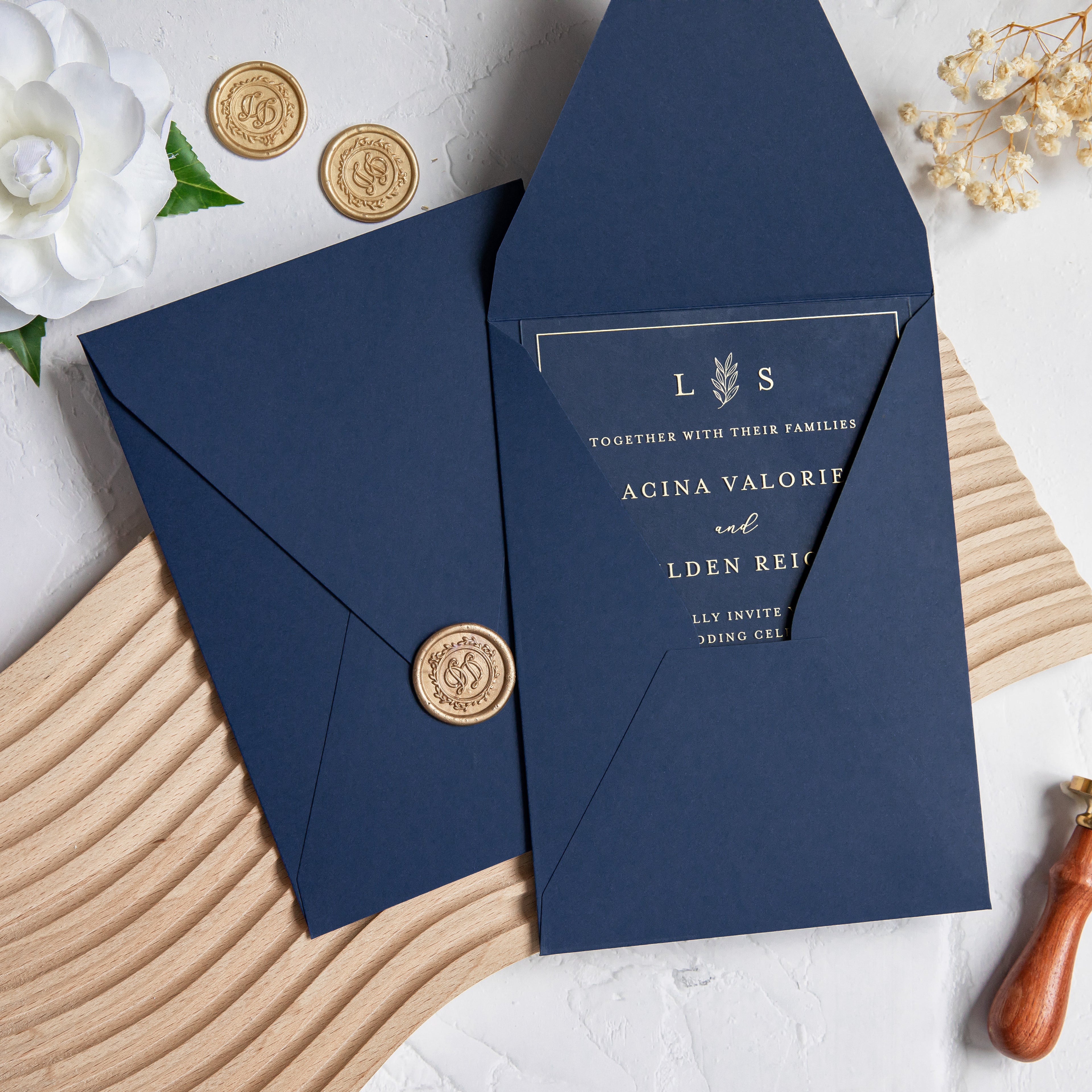 PONATIA 1mm/0.04'' Foil Print in Gold Clear Acrylic Wedding Invitation Cards and Navy Blue Envelopes