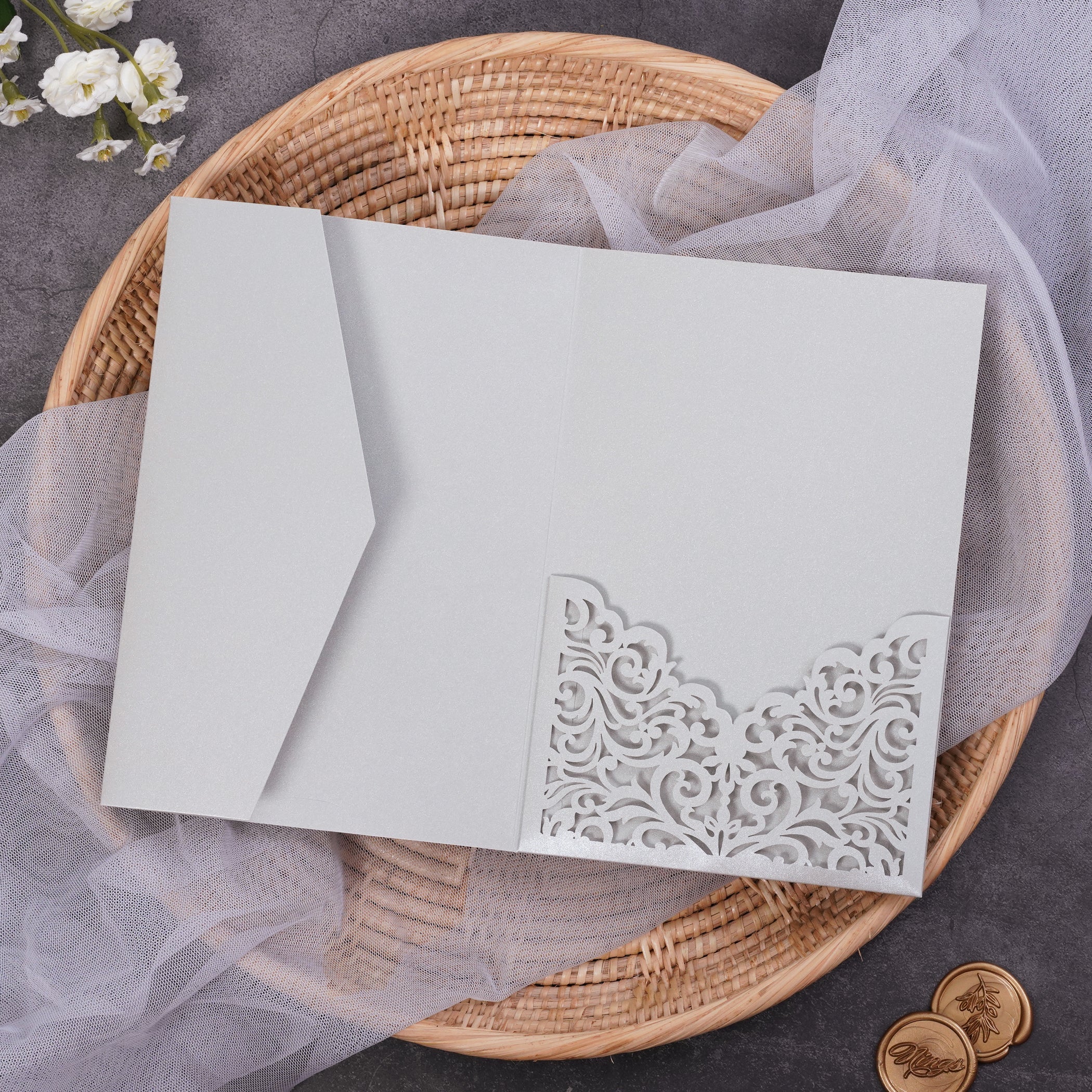 PONATIA Two-color Classic Tri-fold Laser Cut Pockets PA-121