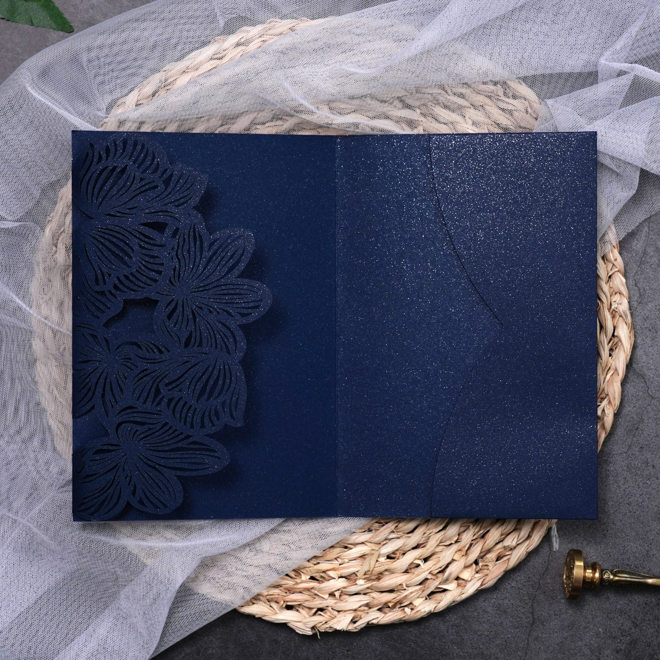 PONATIA Tri-Fold Exquisite Flower Laser Cut Pockets Series PA-2120