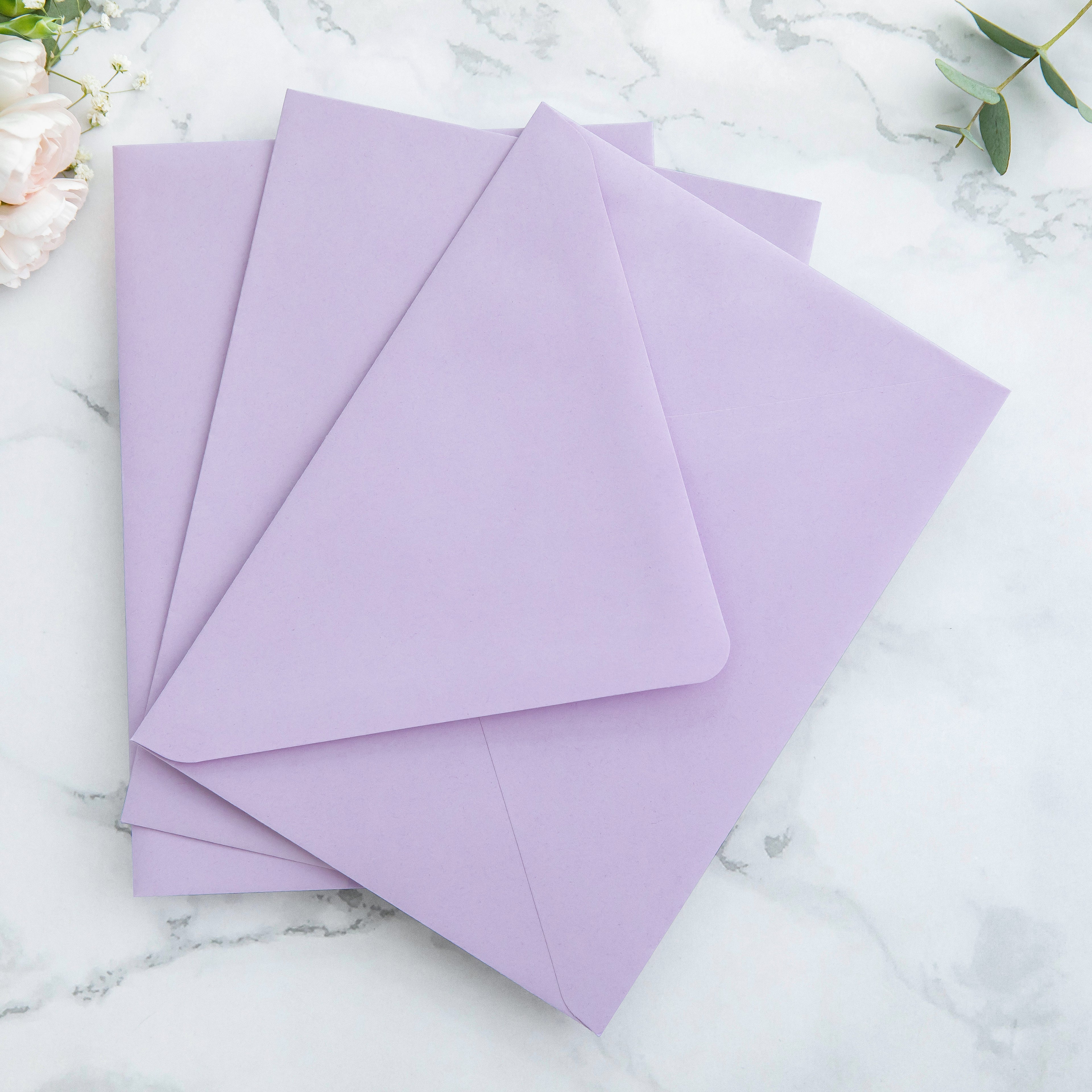 PONATIA 50 Pieces Shiny Lilac Floral Liner Euro Flap Envelopes for  Wedding Invitation Card