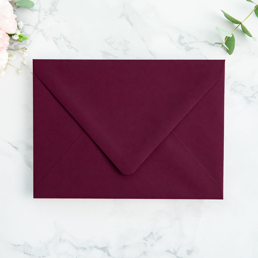 PONATIA 50 Pieces Burgundy Floral Liner Euro Flap Envelopes for  Wedding Invitation Card