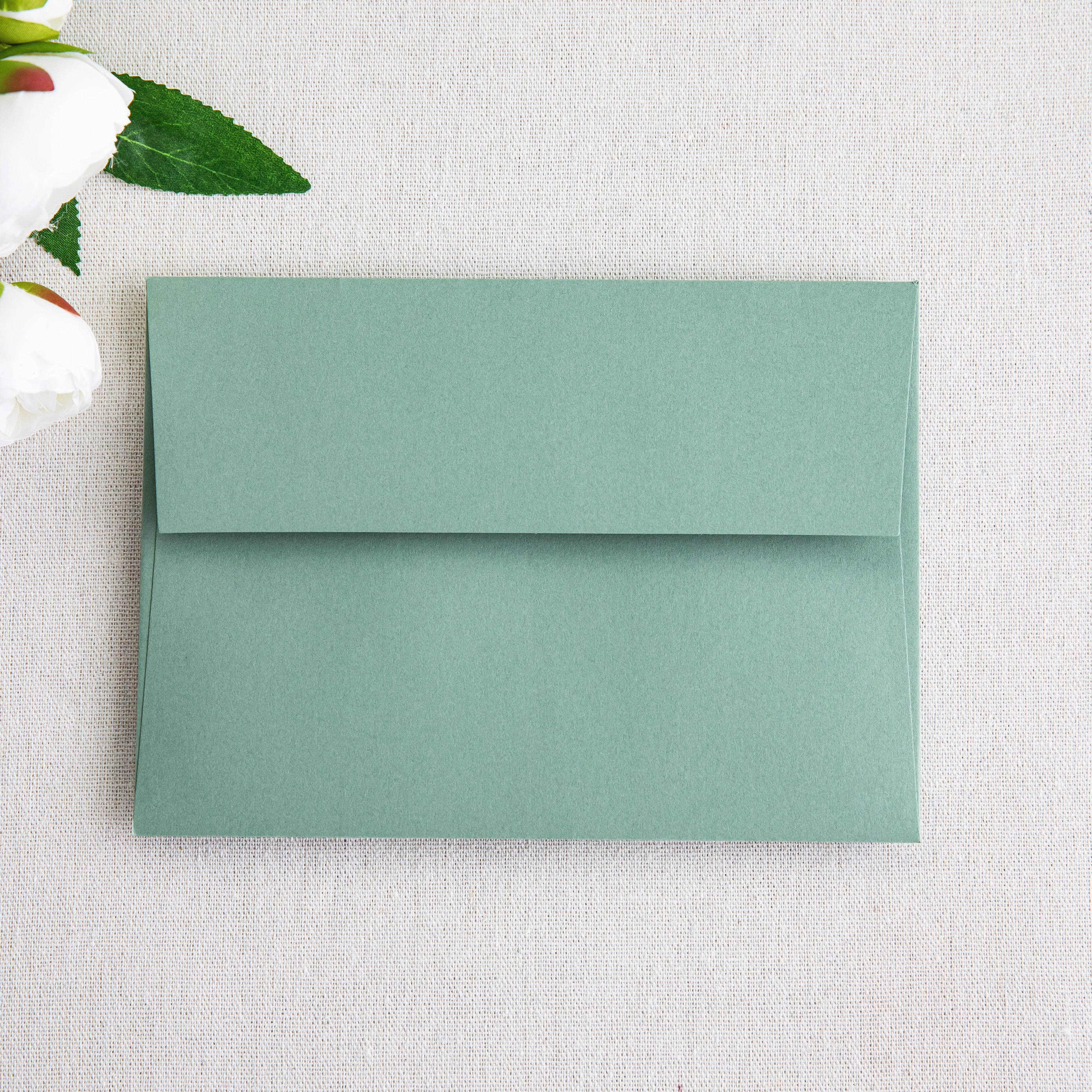 PONATIA 50 Pieces 5x7 Light Sage Green Envelopes, A7 Envelopes Self Seal for Weddings, Invitation Cards